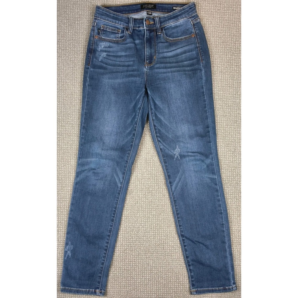 Judy Blue women's Blue Jeans Skinny Relaxed Fit Sz 1 Light Wash Mid rise